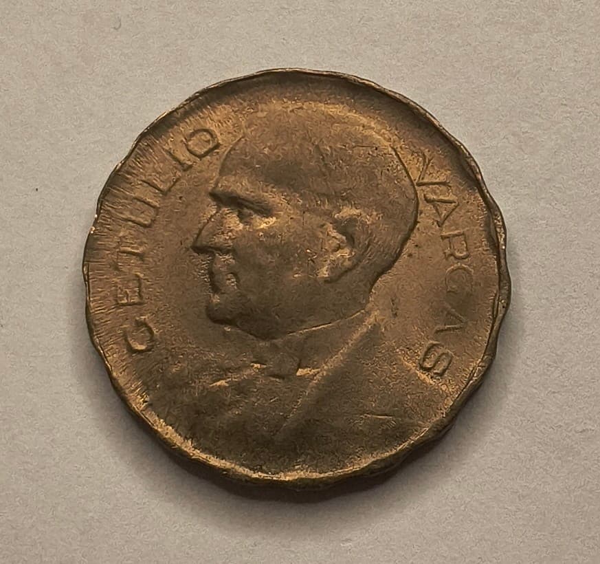 V168 - 200 REIS 1942 - FC. - Imagem 2